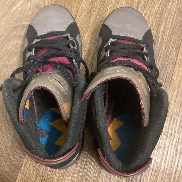 Nike Air Jordan 6 retro mid Size 2y  (PS) Bordeaux - Picture 7 of 7